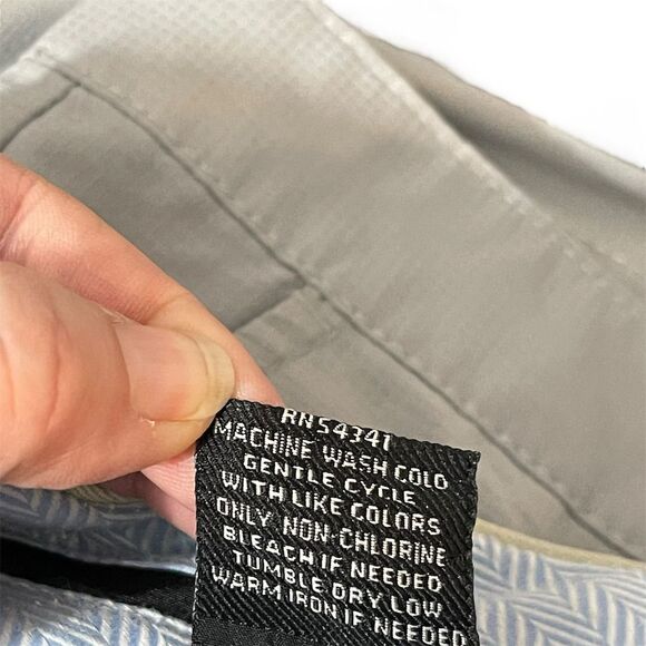 W.H. Belk Men's Beige Chino Pants Size 38x30 Classic Fit Casual - Picture 5 of 6